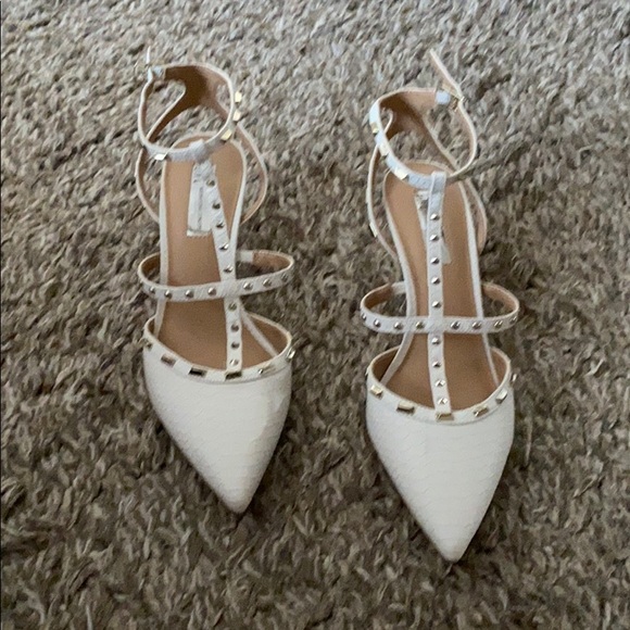 inc white heels